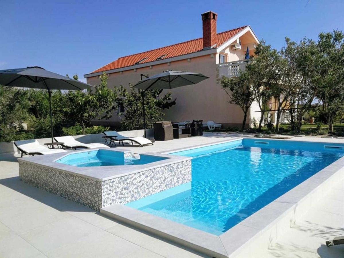 Villa Flora Maris Apartments Привлака Экстерьер фото
